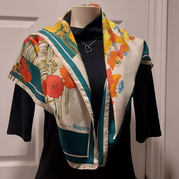 Fiorio Italy Vintage Green Trim Floral Design Silk Scarf - Picture 7 of 7